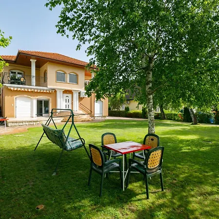 Lägenhet Lakefront 2 By Interhome