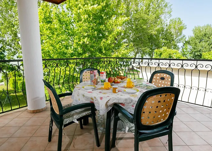 Lakefront 2 By Interhome Daire